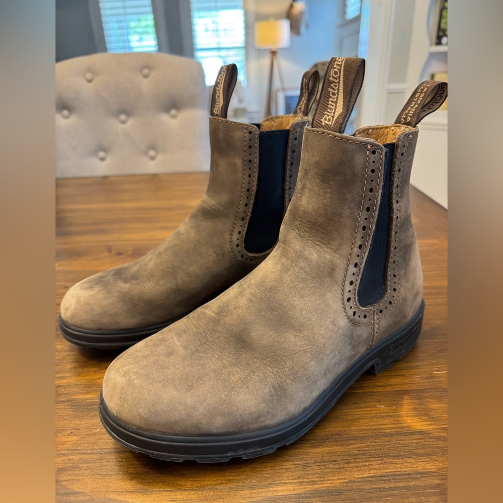 Blundstone #1351 Women’s Original Boots in Rustic Brown - Size 8.5US/5.5AUS